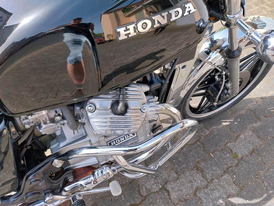 Honda CX 500 C in Schauenburg