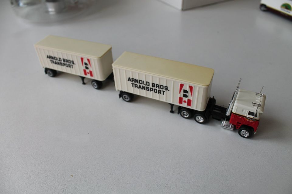 Herpa Kenworth Koffer HGZ Arnold Bros. Transport HO 1: 87 in Waldheim