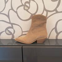 Neu Bershka Damen Cowboy Boots Stiefel Stiefeletten 36 Beige Neu Nordrhein-Westfalen - Medebach Vorschau