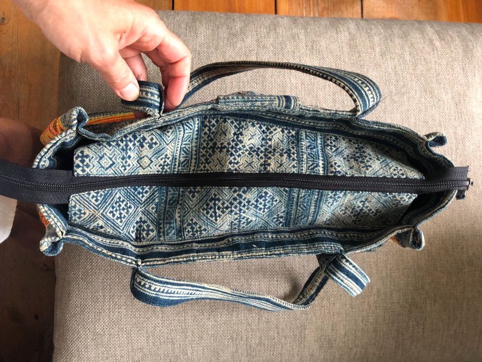 Handgestickte Tasche aus Chiang Mai in Berlin