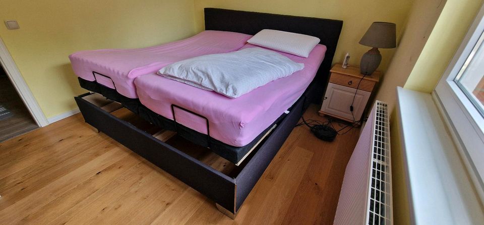 Boxspring mit Kopfteil 180/200 + E-Motor in Lüneburg