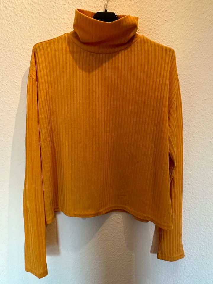 Senfgelbes Crop Shirt in Bremen