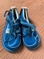 Babyschuhe Schuhe blau Leder Lauflernschuhe Auto Aufhänger Gr 21 Sachsen-Anhalt - Naumburg (Saale) Vorschau