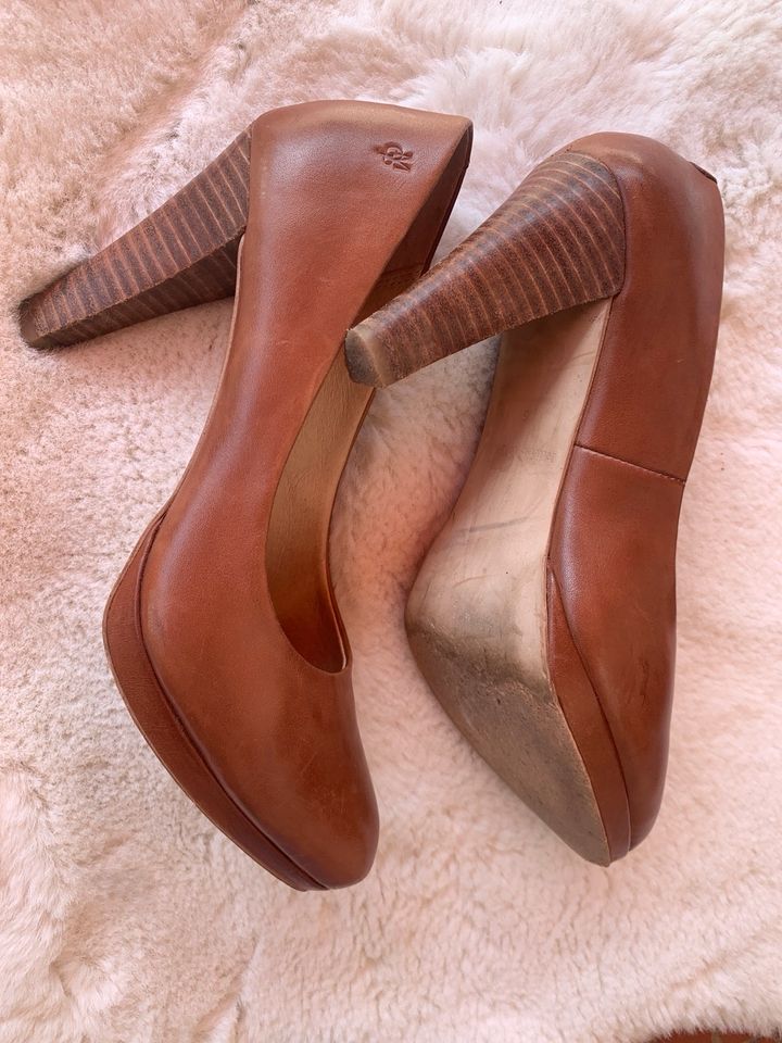 38 Marco Polo Cognac Pumps high heels Gr. 5 in Lohmar