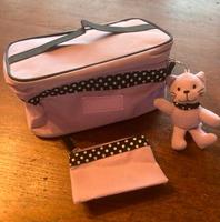 3 Reise Necessaires Leo Print, rot und rosa mit Kätzchen Nordrhein-Westfalen - Erftstadt Vorschau