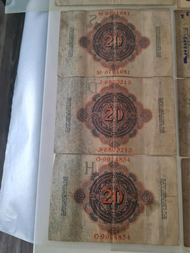 Alte Geldscheine " Reichsbanknoten " in Berlin