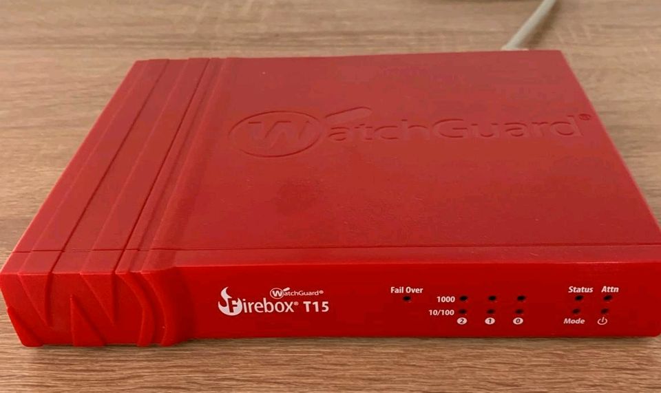 WatchGuard Firebox T15 gebraucht Top Zustand in Metzingen