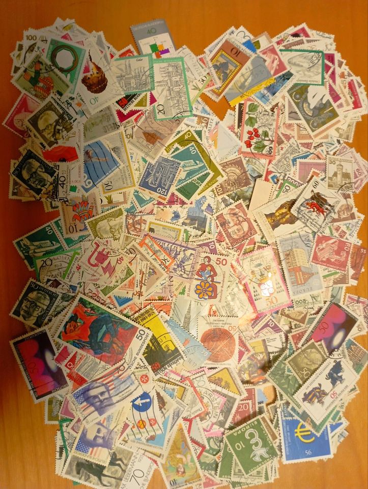 1000 Briefmarken BRD in Hagen