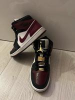 Nike Air Jordan 1 Mid Beetroot Nordrhein-Westfalen - Marl Vorschau