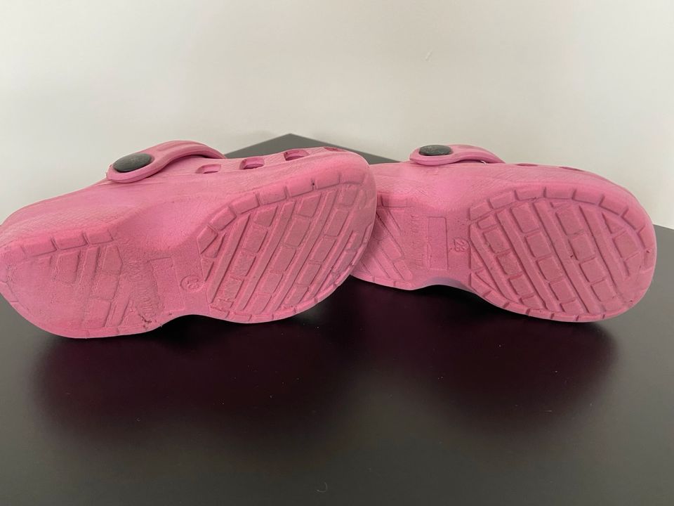 Schuhe Kinderschuhe Größe 23 (5 Paar) in Lahnstein