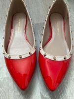 Dorothy Perkins Damen Ballerinas rot Nieten wie neu Größe 39 Bayern - Schnabelwaid Vorschau