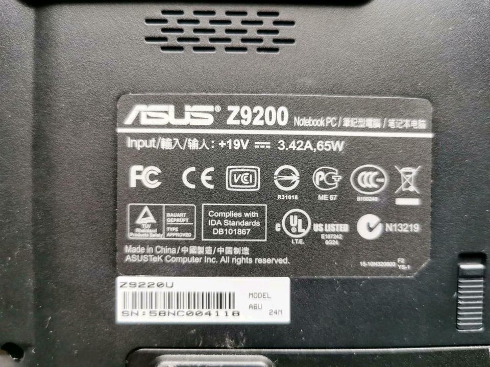 ASUS Z 9200 Notebook gebraucht mit Laptoptasche in Leipzig