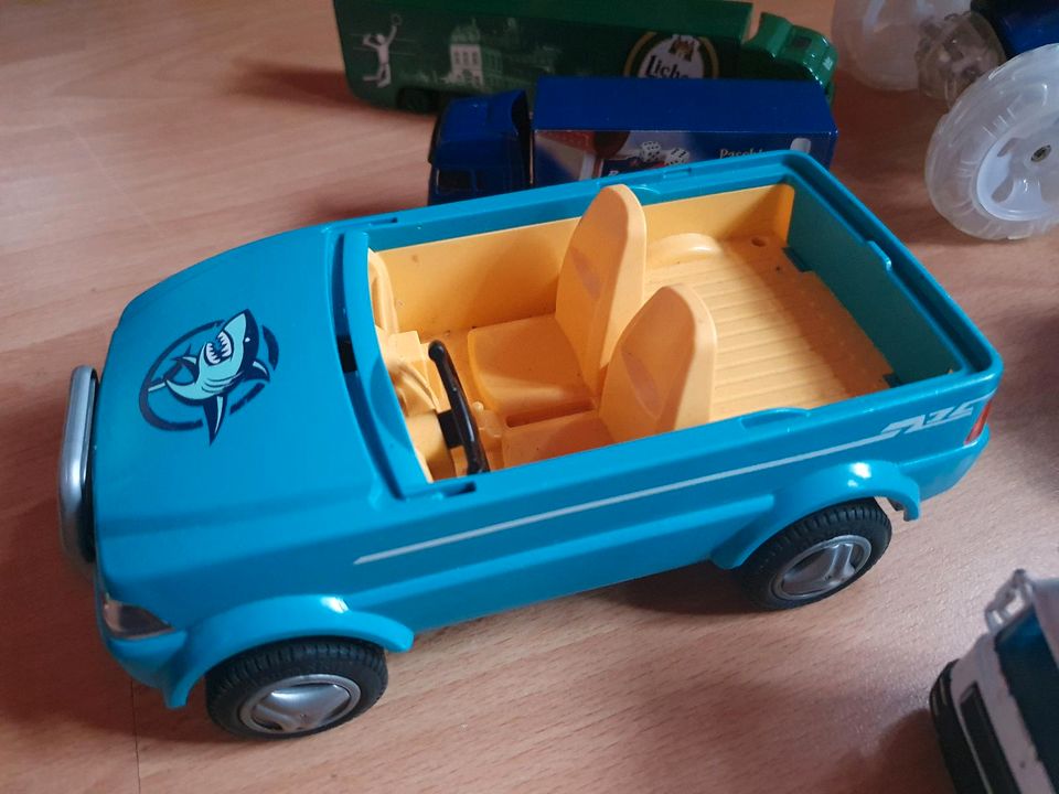 Spielzeugautos 6 Stück bis 18 cm 1x Playmobil in Bucha