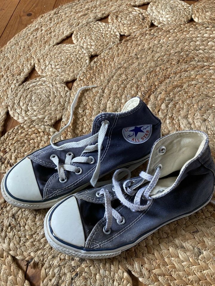 Converse Chucks blau gr 32 in Treis-Karden