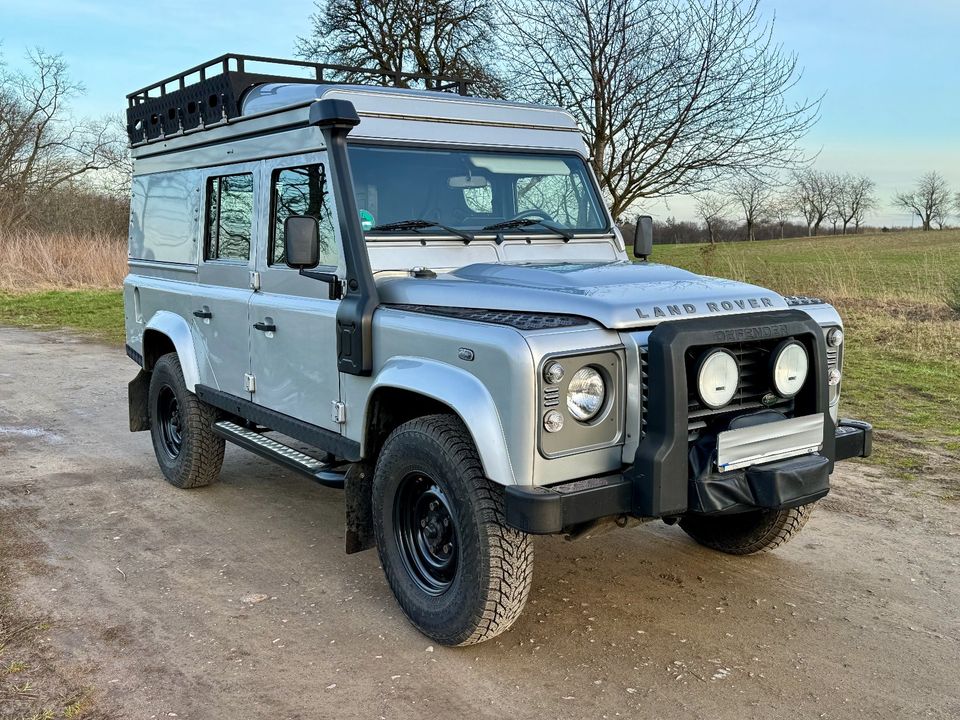 Land Rover Defender 110 TD4, Ex-Tec Reiseumbau, nur 36.000 km! in Dresden