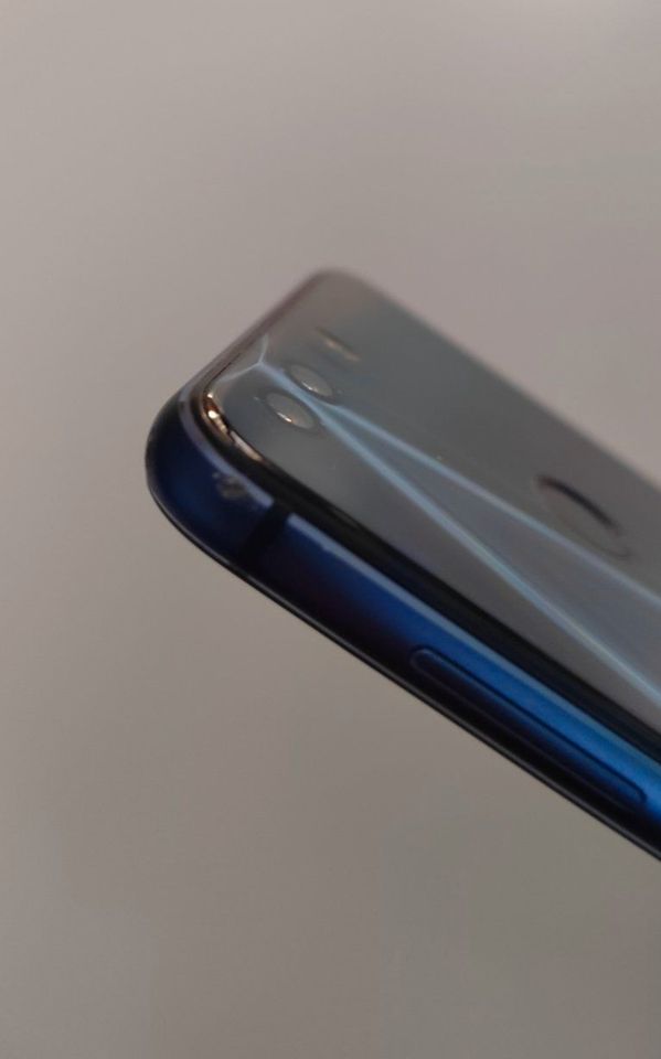 Honor 8 Smartphone (metallic blau) in Lüchow