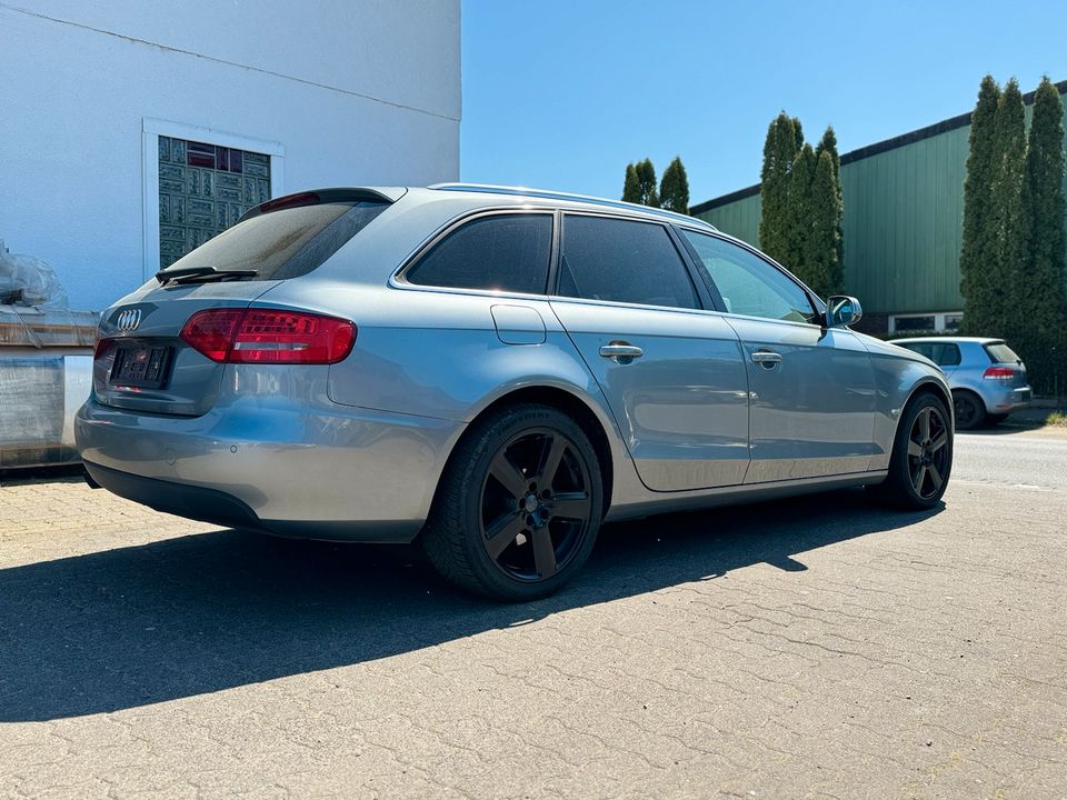 Audi A4 *Automatik *Tüv *Service *AHK *Wir Kaufen Autos in Itzehoe