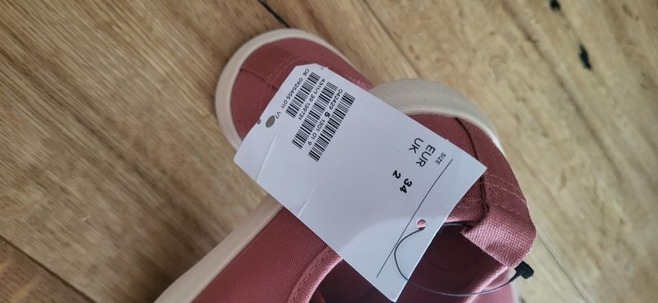 Sneaker Leichte Schuhe neu H&M Gr.34 in Neumarkt-Sankt Veit