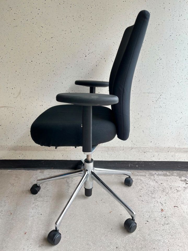 8x Vitra T-Chair Bürostuhl Stoff Drehsessel Drehstuhl in Essen