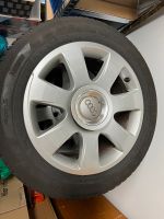 7Jx16 H2 Original Audi Alufelgen mit 205/55R16 Winterreifen Hessen - Hattersheim am Main Vorschau