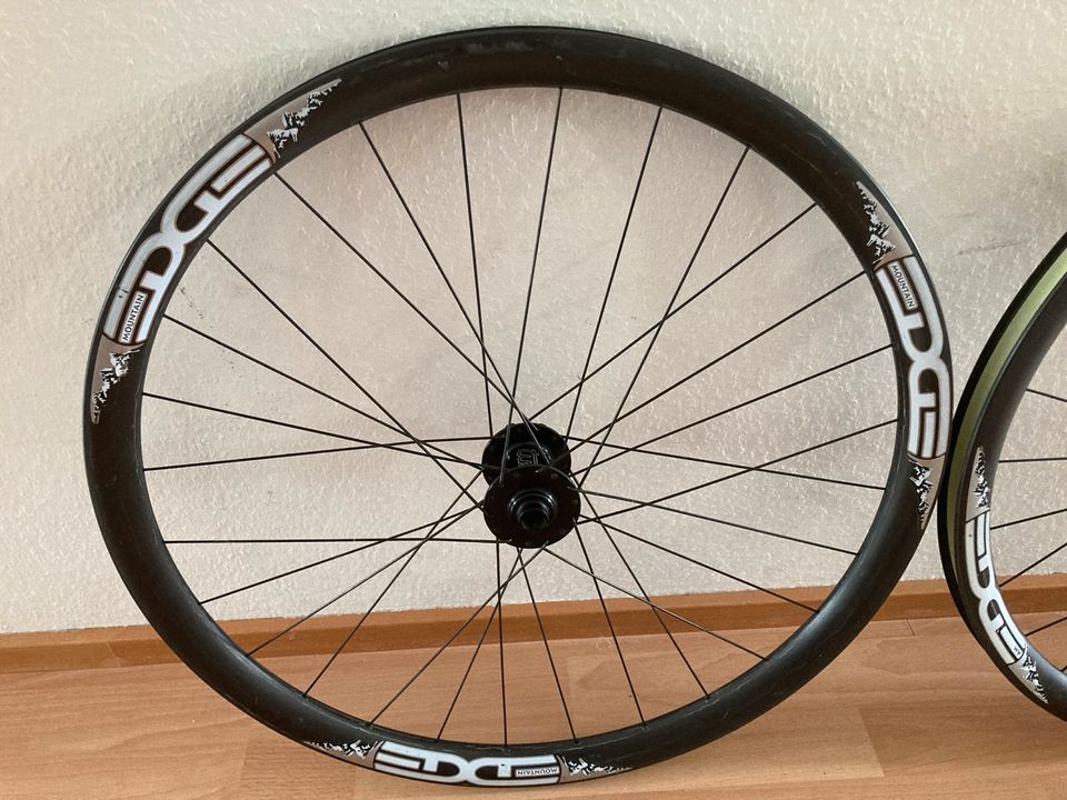 Tune King Kong 28L Enve Edge AM Carbon 26 Set MTB Laufradsatz in Heidelberg