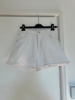 Bershka Short Bayern - Augsburg Vorschau