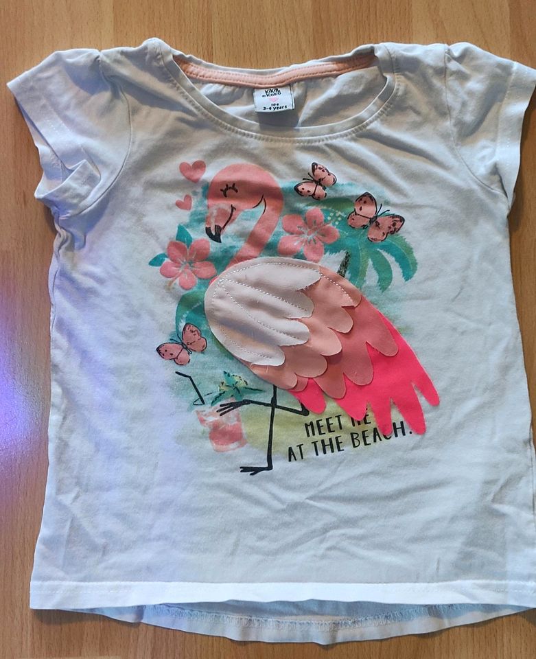 T-Shirt mit Flamingo, Gr. 104 in Worms