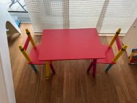Crayon Kindertisch mit Stühlen aus Holz im Buntstift Design Hessen - Hanau Vorschau