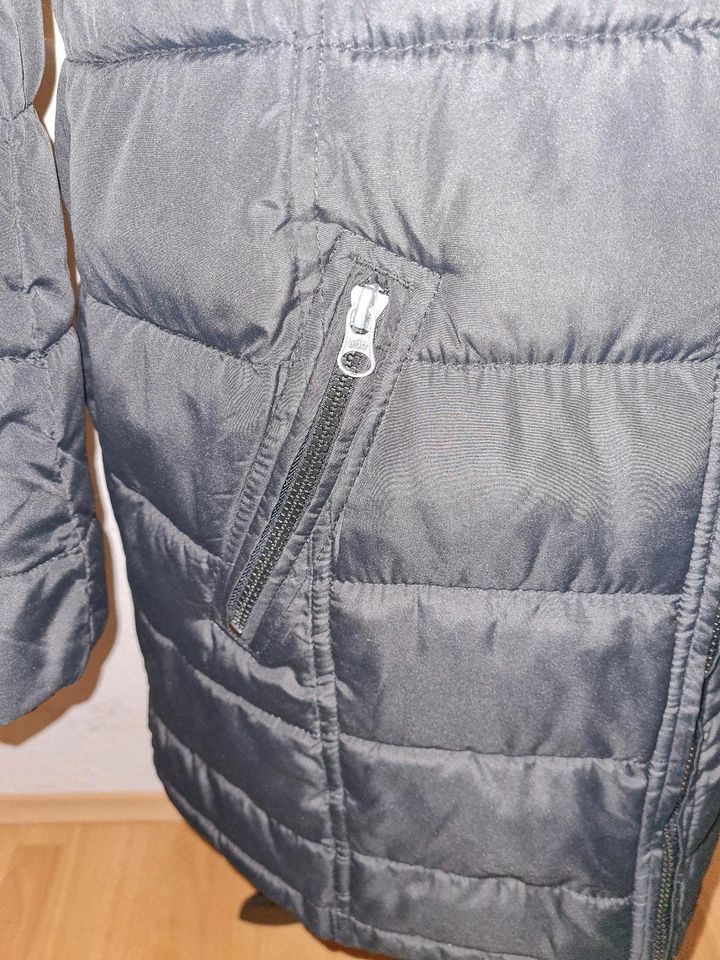 EDC ESPRIT STEPP-WINTERMANTEL SCHWARZ GR. L/40 in Bad Homburg