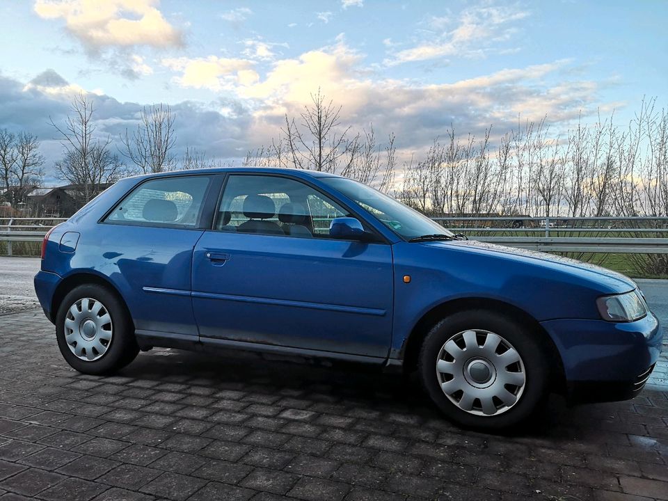 Audi A3, Erstzulassung 1997, aus zweiter Hand in Oberostendorf