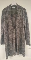 Langer Cardigan Strickjacke Bonita taupe beige in Größe XL 46/48 Niedersachsen - Wolfenbüttel Vorschau