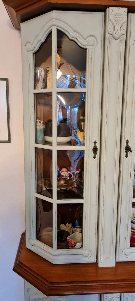 Vintige Shabby chic Vitrine, Schrank aus 1981 in Bremen