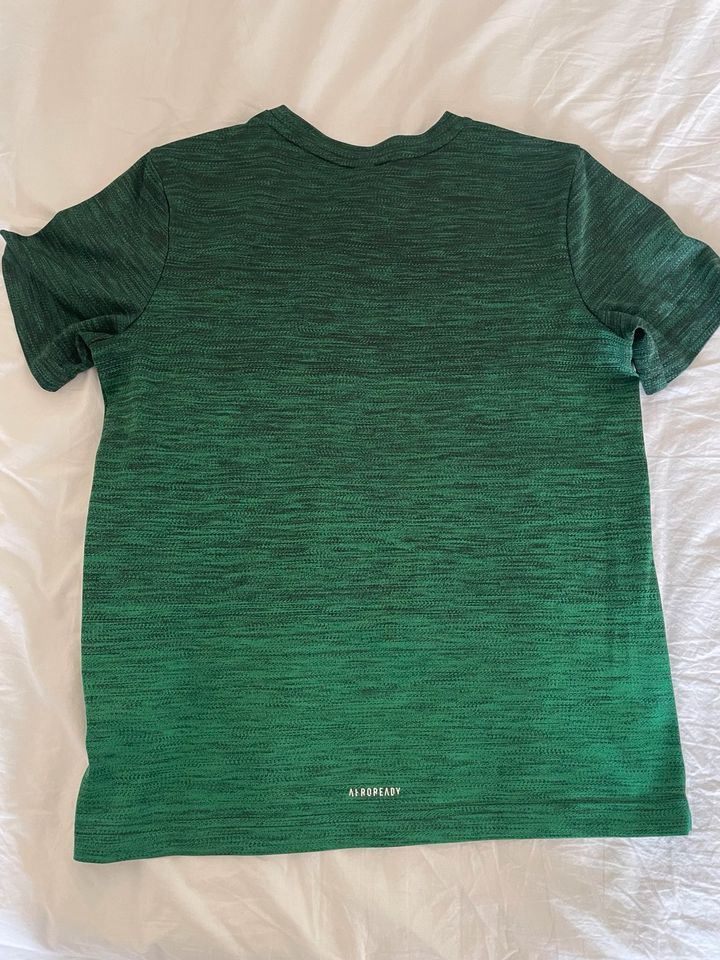 Adidas Aeroready Sport T-Shirt Größe 164 in Niebüll