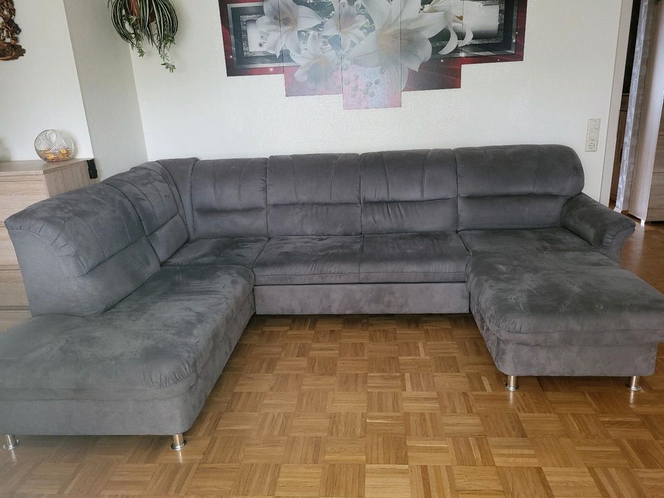 Sofa in grau in Langenau