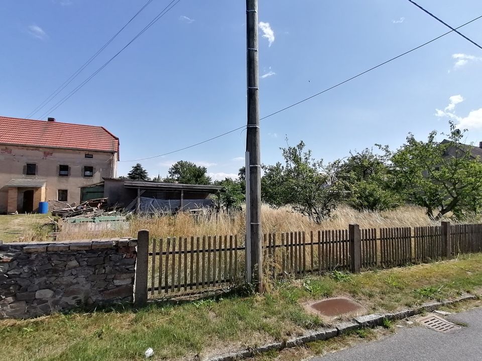 Freistehendes Einfamilienhaus  mit Scheune und Nebengebäude in Lampertswalde bei Großenhain