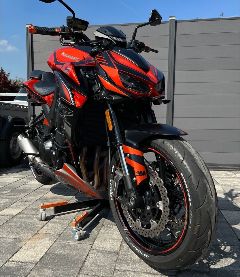 Kawasaki Z1000 in Hofgeismar