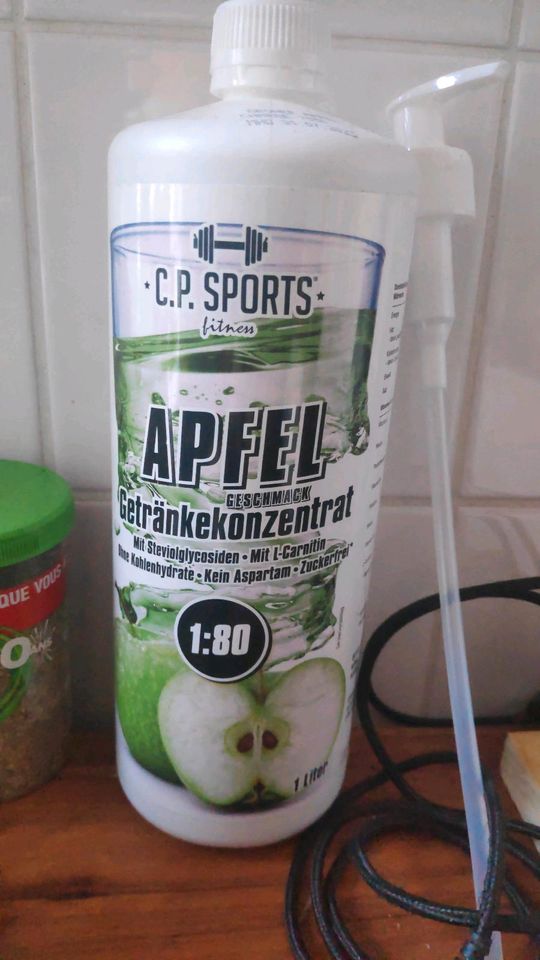 C.P. Sports Apfel Getränkekonzentrat zuckerfrei 1:80 NEU in Hamburg