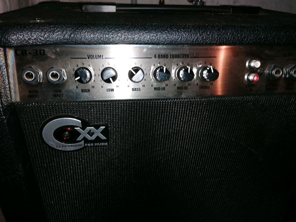 Coxx Bass Amp CB30 macht richtig Druck in Witten
