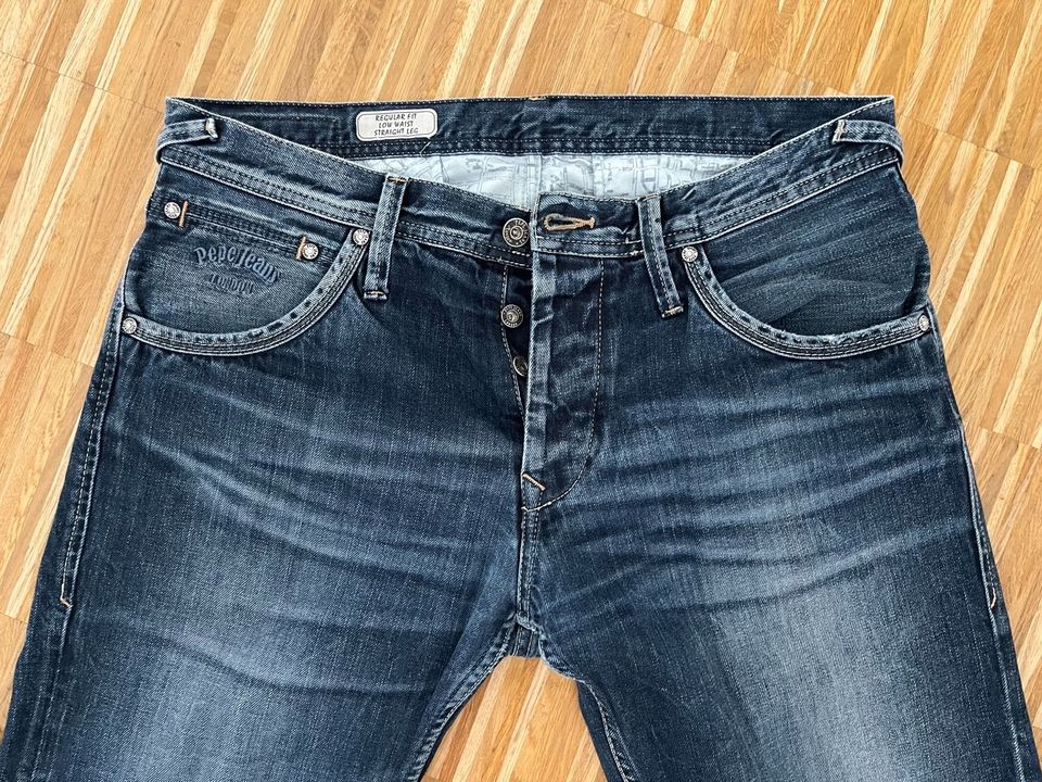 Pepe Jeans Modell Hoxton W32 L32 Straight Leg in Köln