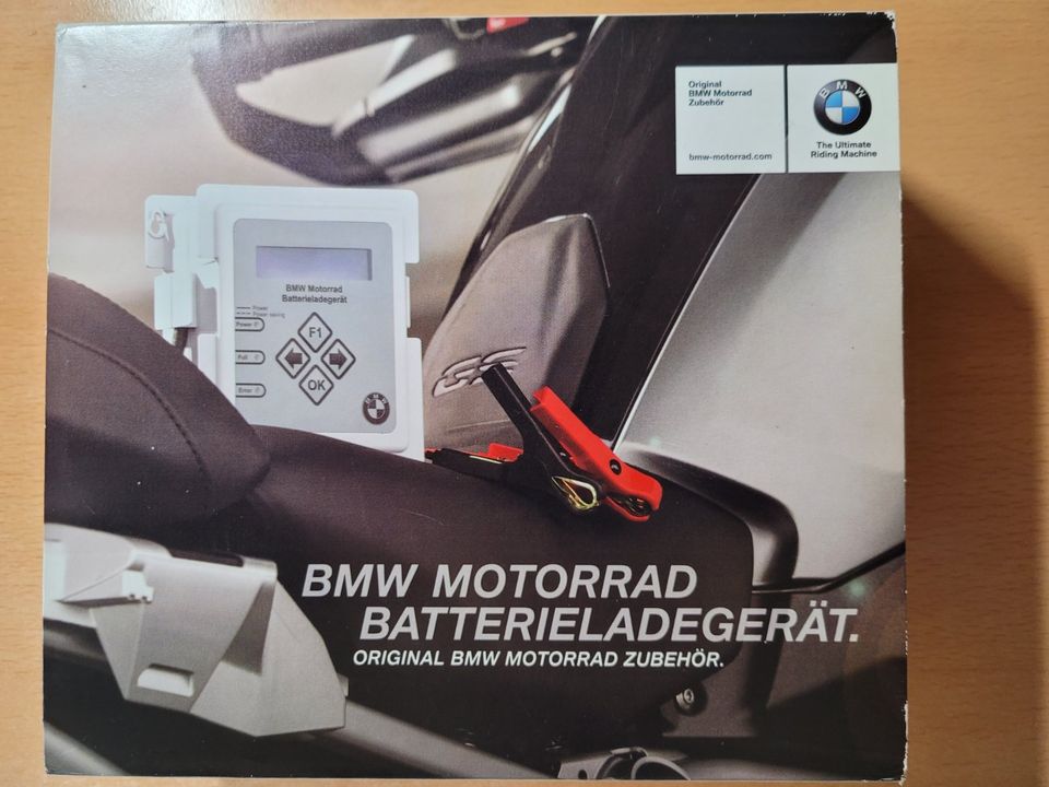 canbus-geeignetes digitales Ladegerät, 230V, original BMW in Trittau