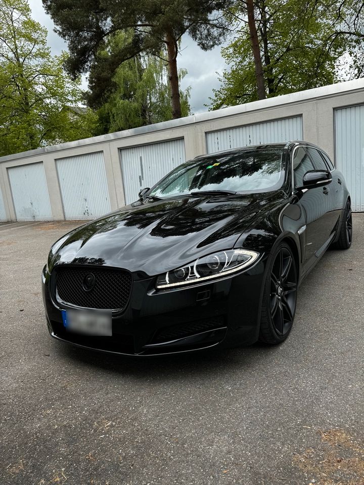 Jaguar XF Sportbrake 3.0d  21Zoll  !!sehr gepflegt!! in Villingen-Schwenningen