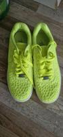 Nike Schuhe größe 37.5 Neongelb Hessen - Löhnberg Vorschau