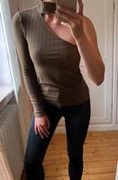 ASOS Langarm Shirt khaki One Shoulder Choker Kragen Zara H&M Nordrhein-Westfalen - Rheine Vorschau