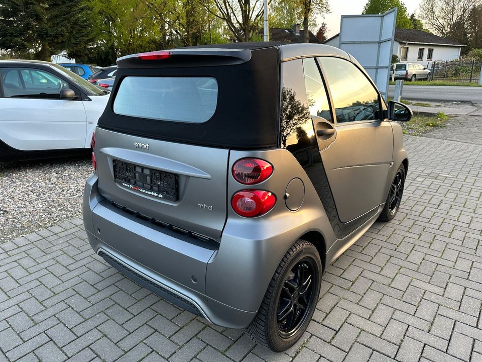 Smart ForTwo cabrio Passion 71PS-NAVI-S.HEIZ-USB-ALU in Pinneberg