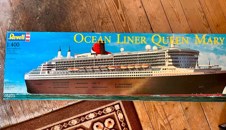 Revell 05223 Ocean Liner Queen Mary Modellbausatz Schiff 1:400 in Rain Lech