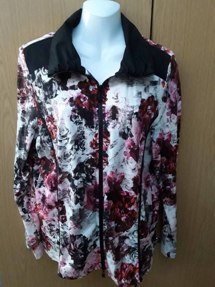 Leichte Jacke von Betty Barclay Gr. 40 in Babenhausen