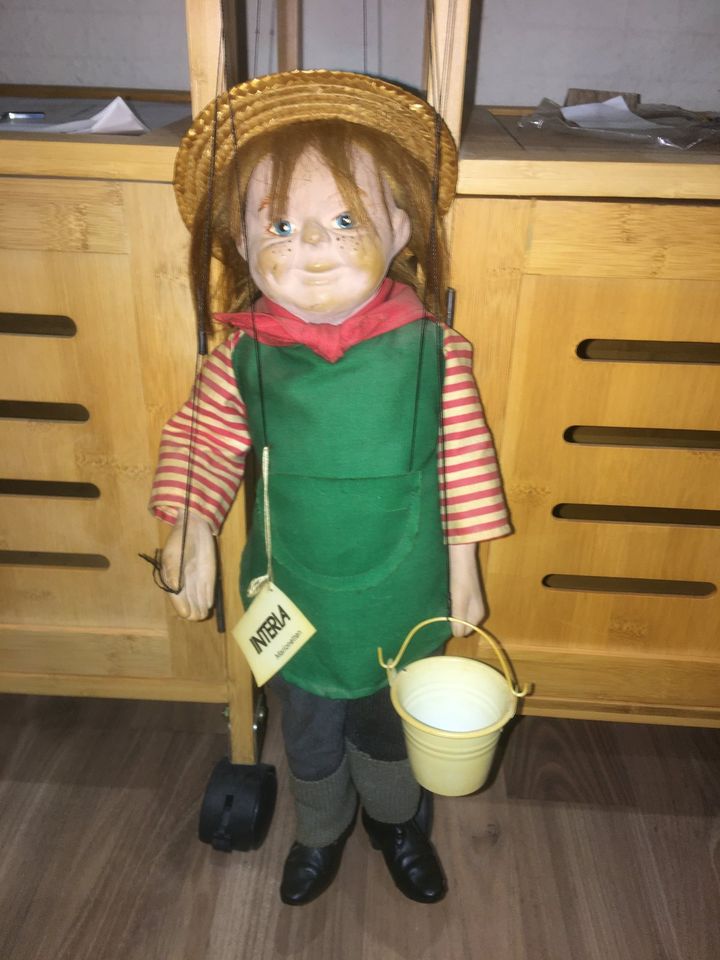 alte INTERIA handgefertigte Marionette Gärtner mit Eimer 45 cm in Wadern