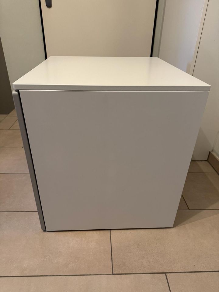 Smastad Platsa Schrank, weiß grau/c1 Boden, 60x57x63 cm in Hamburg