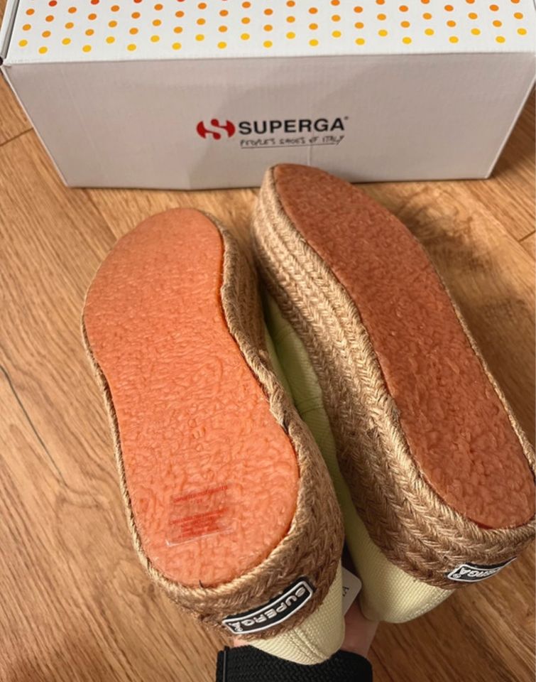 Superga Plateausneaker / Sneaker Größe 40 *neu* in Speicher