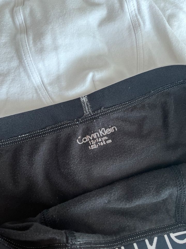 Calvin Klein 4 Unterhosen für Jungs 152 164 schwarz und weiß in Bechtheim Rheinhessen